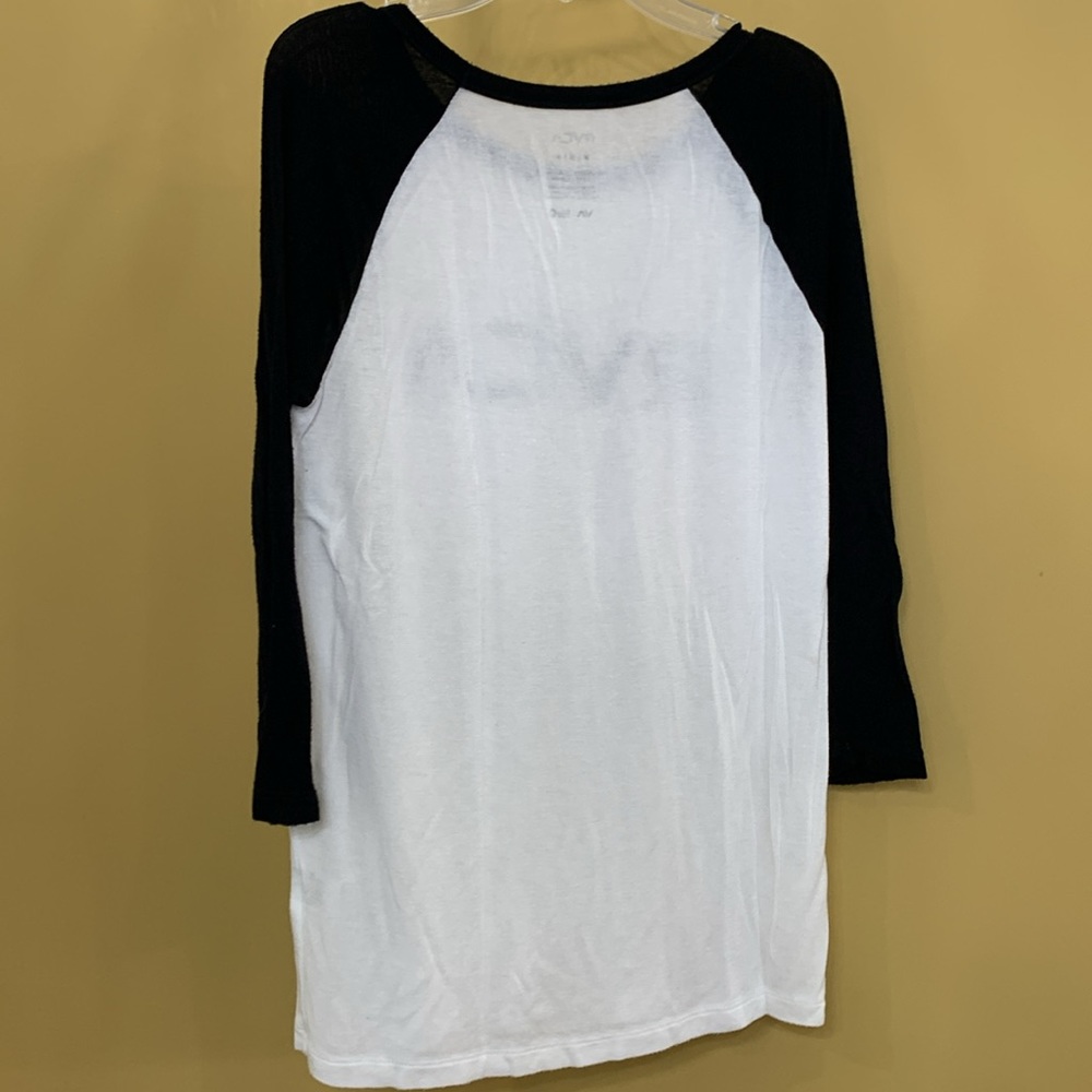 RVCA 3/4 sleeve light weight tee shirt - Picture 4 of 5